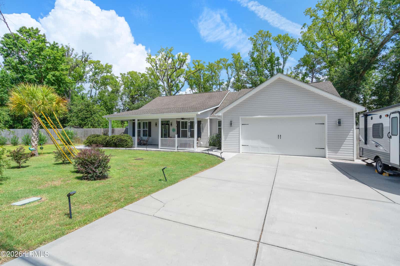 5005 Dogwood Street, Beaufort, SC 29906 — photo 4 of 50