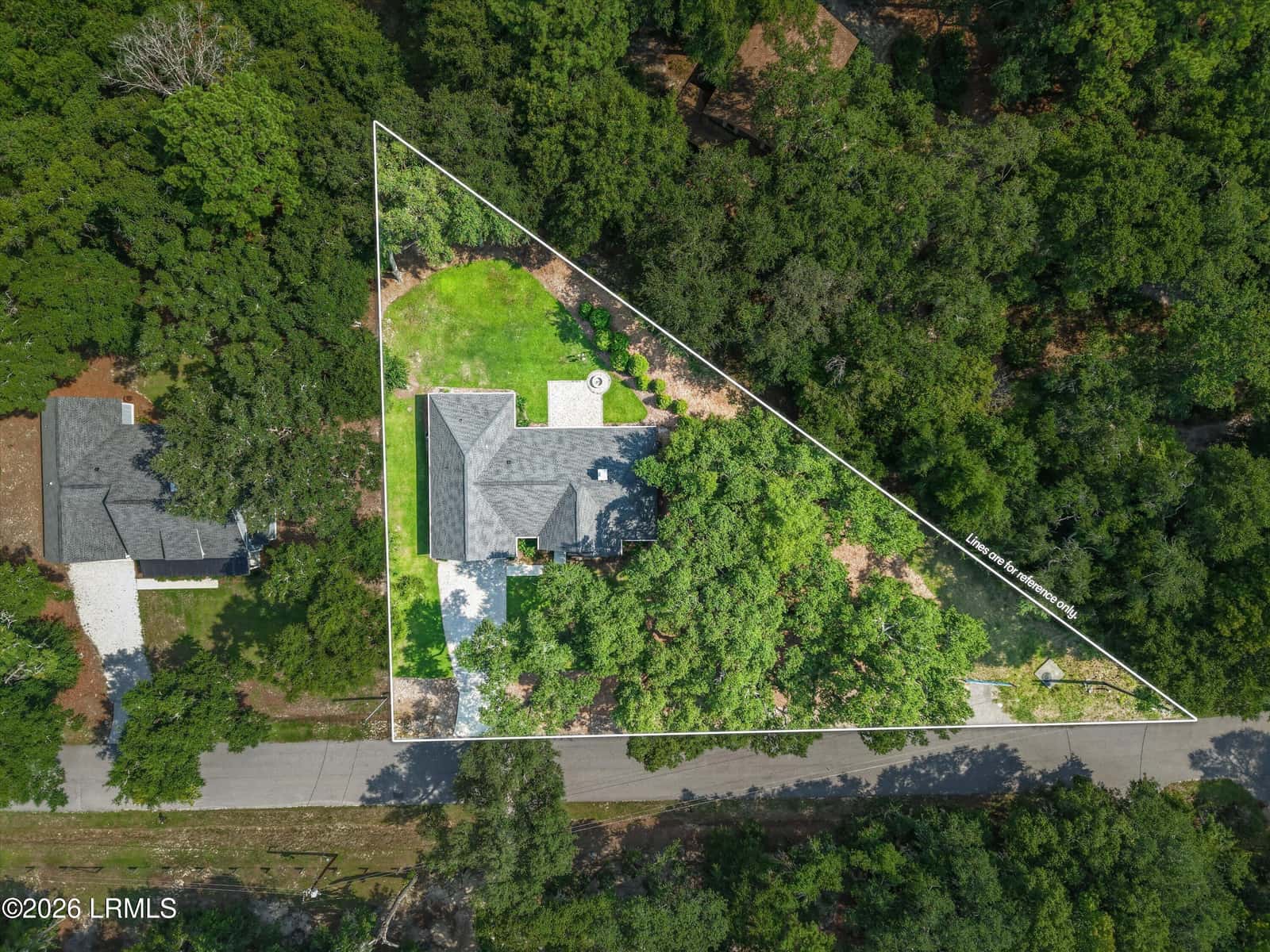 24 Alumni Road, Beaufort, SC 29907 — photo 4 of 45