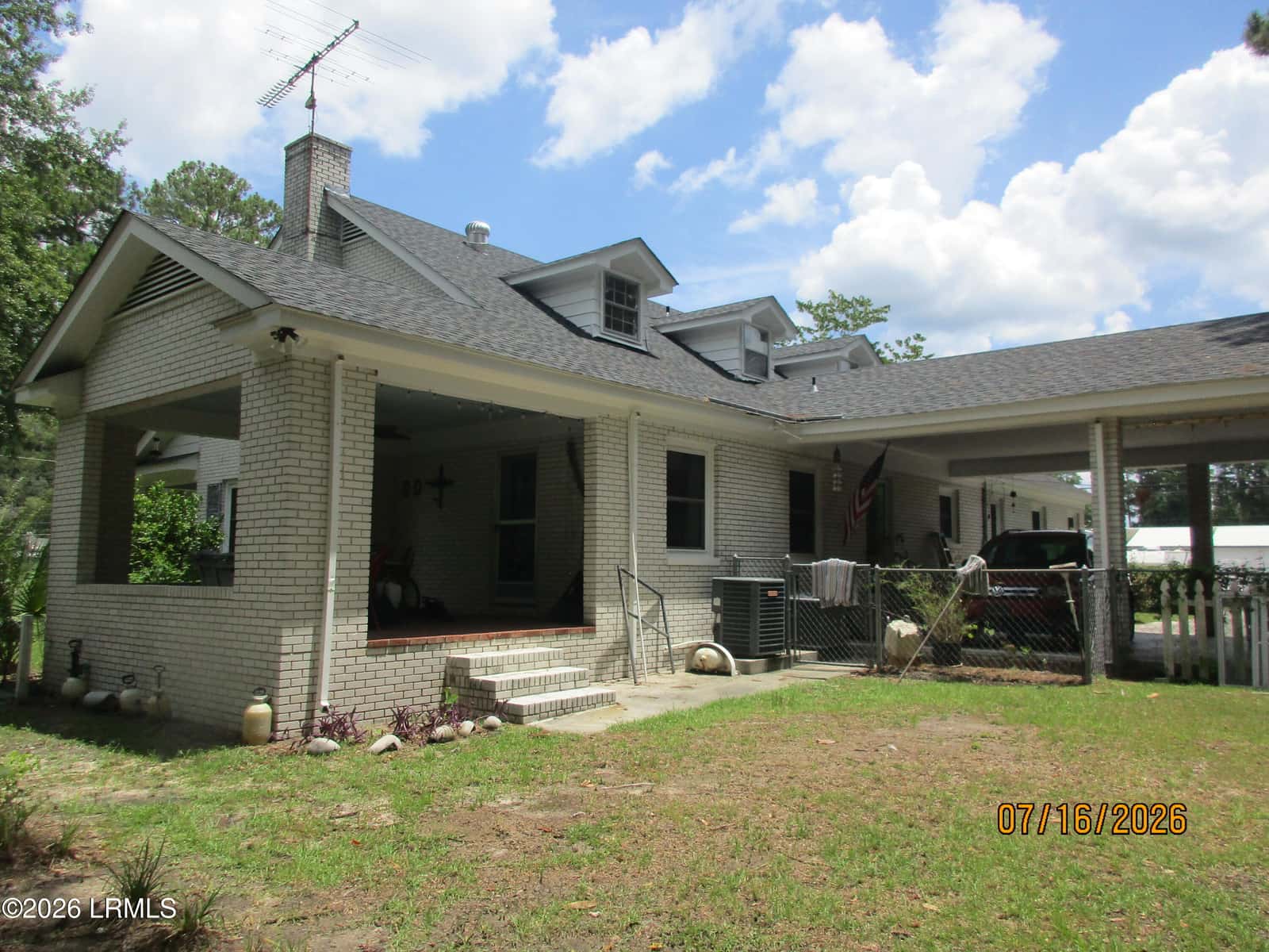 383 W Carolina Avenue, Varnville, SC 29944 — photo 4 of 36