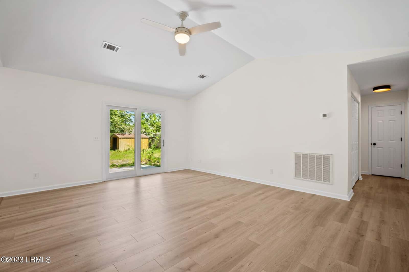 7 Grandiflora Lane, Beaufort, SC 29907 — photo 4 of 23