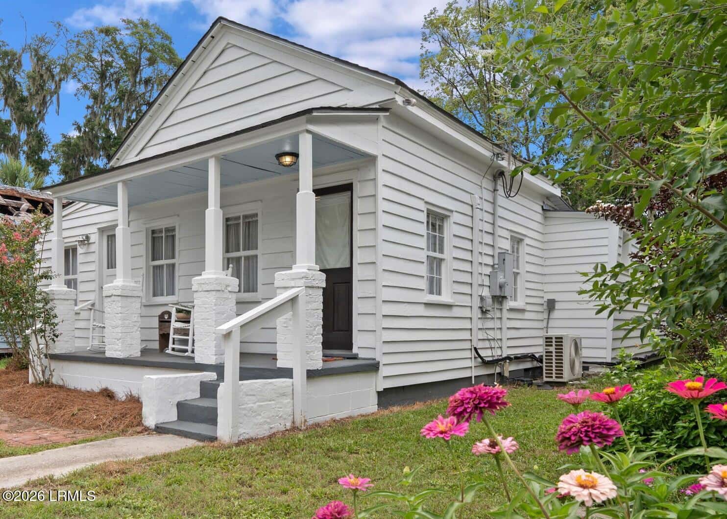 910 Duke Street, Beaufort, SC 29902 — photo 3 of 50