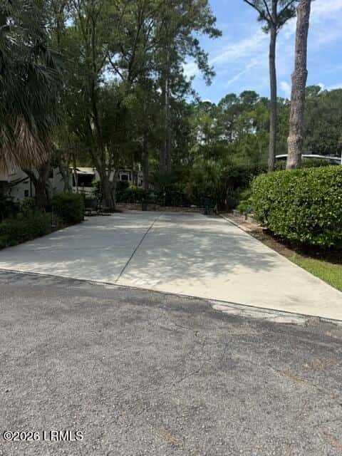 43 Jenkins Road, Hilton Head Island, SC 29926 — photo 2 of 11