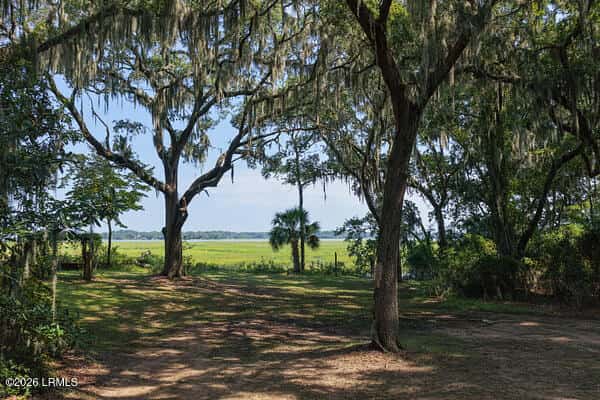 Beaufort, SC, 29902 — photo 3 of 49
