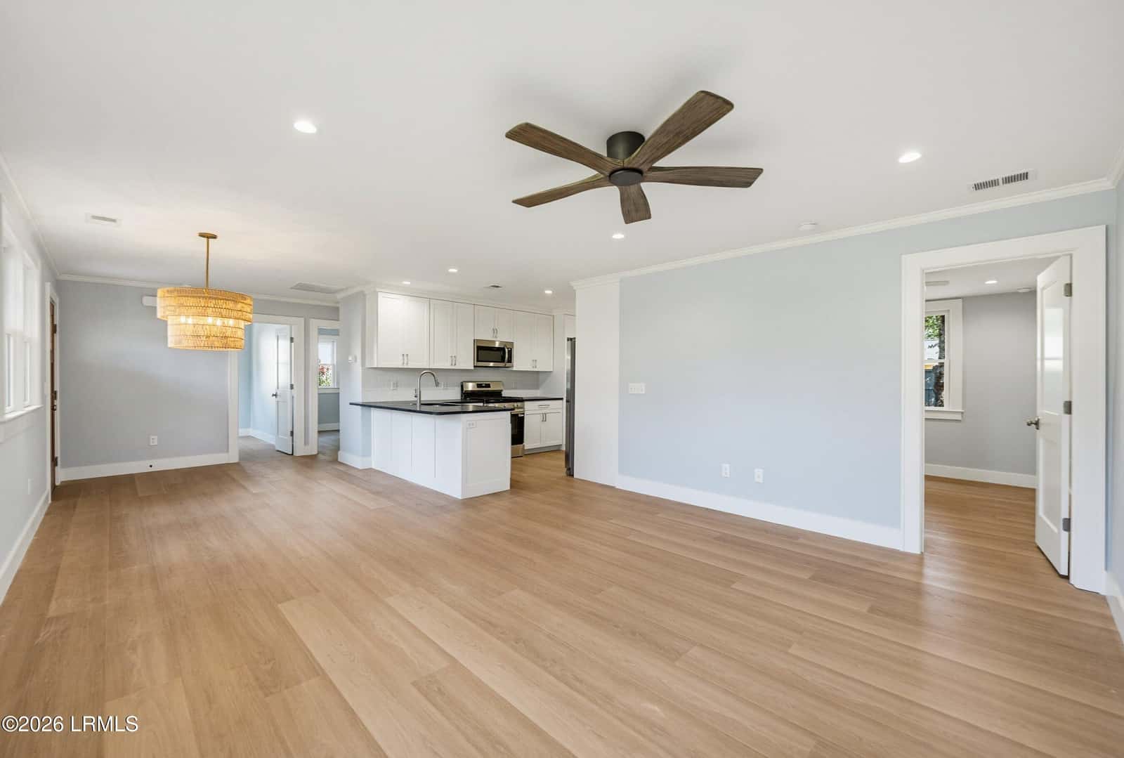 1307 Lafayette Street, Beaufort, SC 29902 — photo 4 of 55
