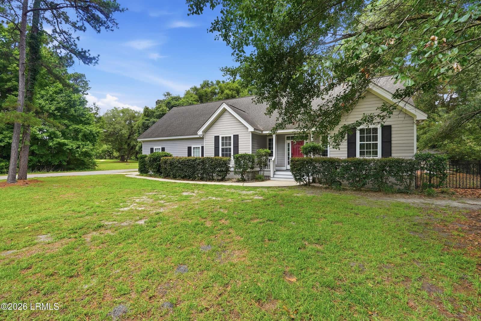 24 Pickens Street, Beaufort, SC 29907 — photo 2 of 36