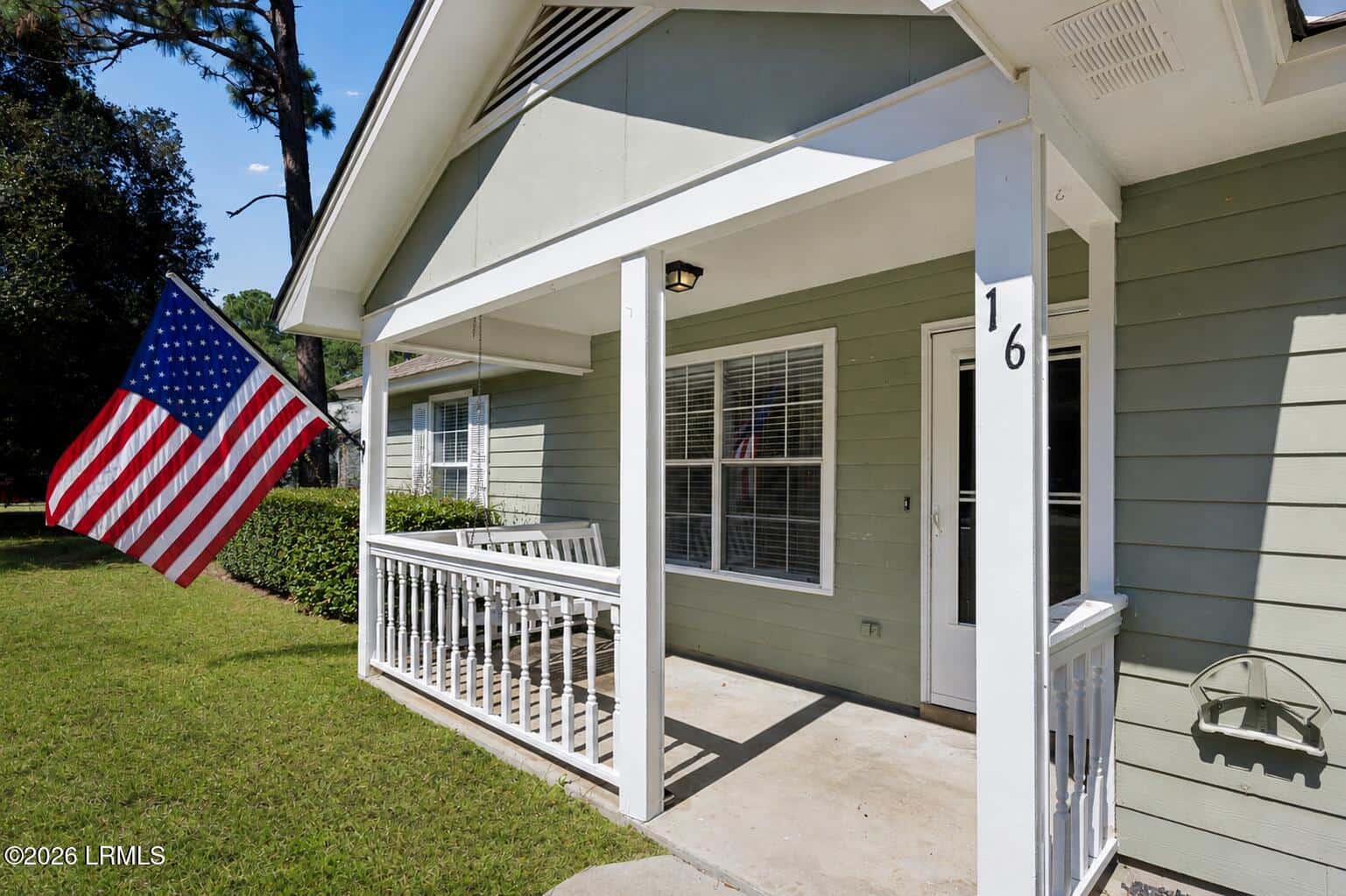 16 Robin Way, Beaufort, SC 29907 — photo 3 of 29