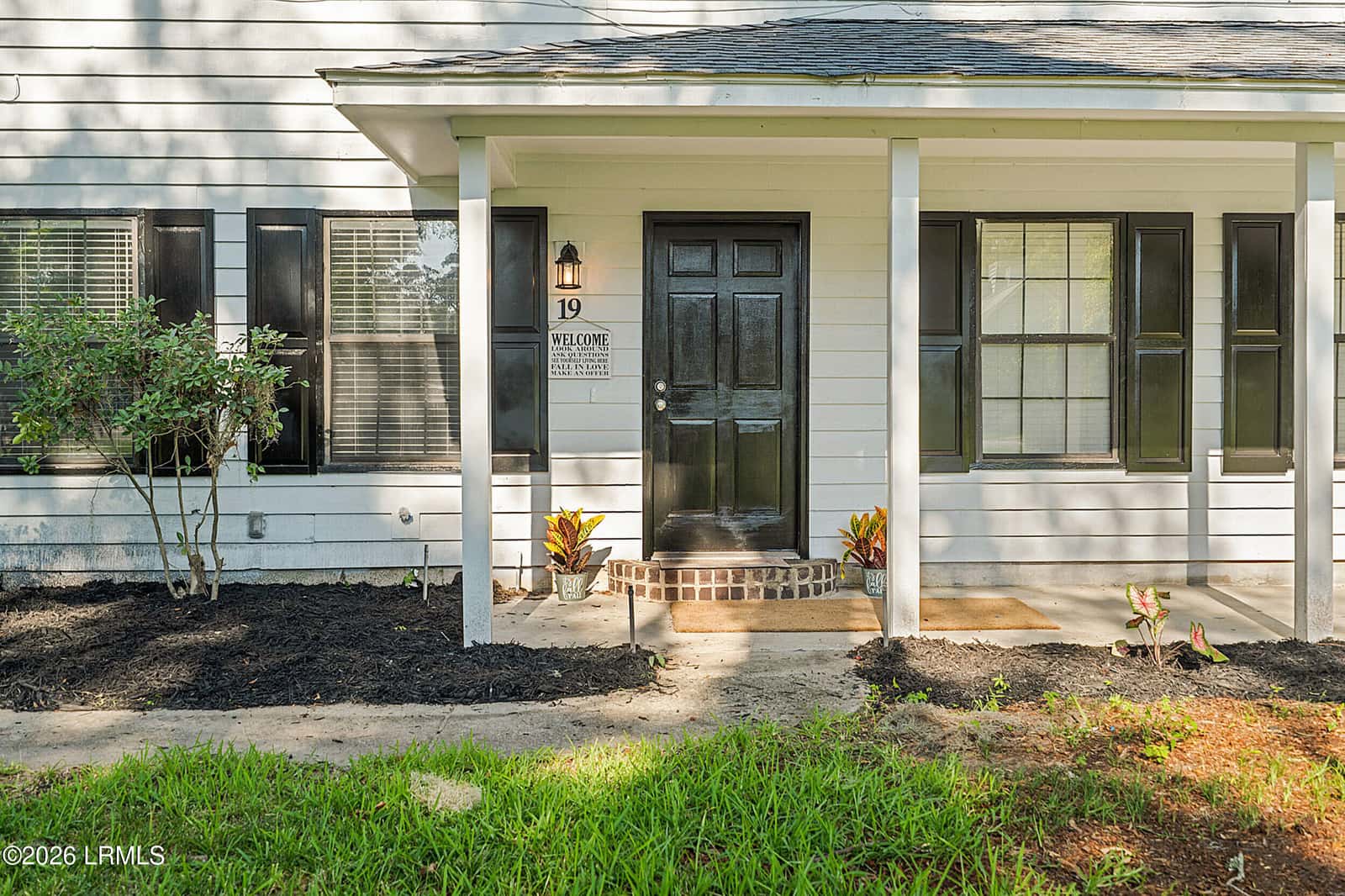 19 Chesterfield Drive, Beaufort, SC 29906 — photo 2 of 50