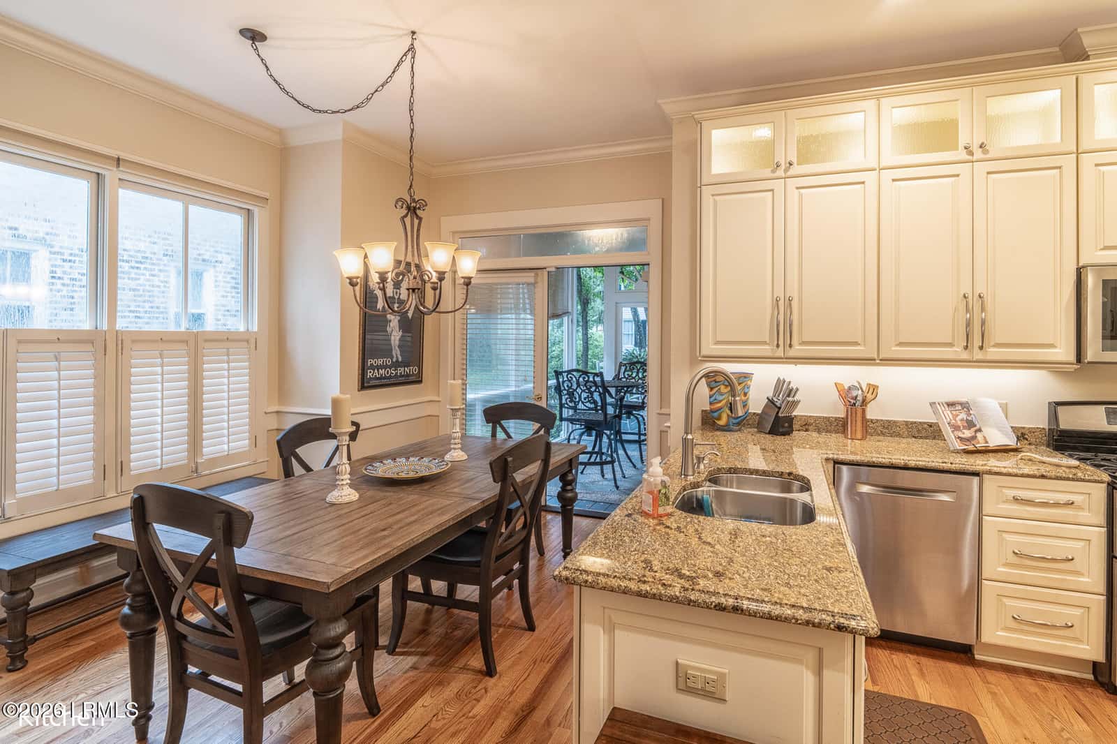 31 Newpoint Road, Beaufort, SC 29907 — photo 5 of 49