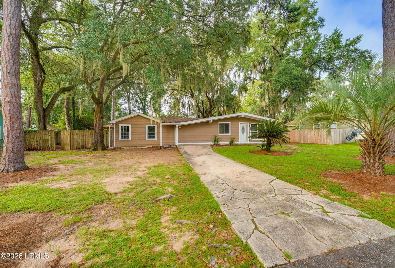 2706 Rosemont Avenue, Port Royal, SC 29935 — photo 2 of 34