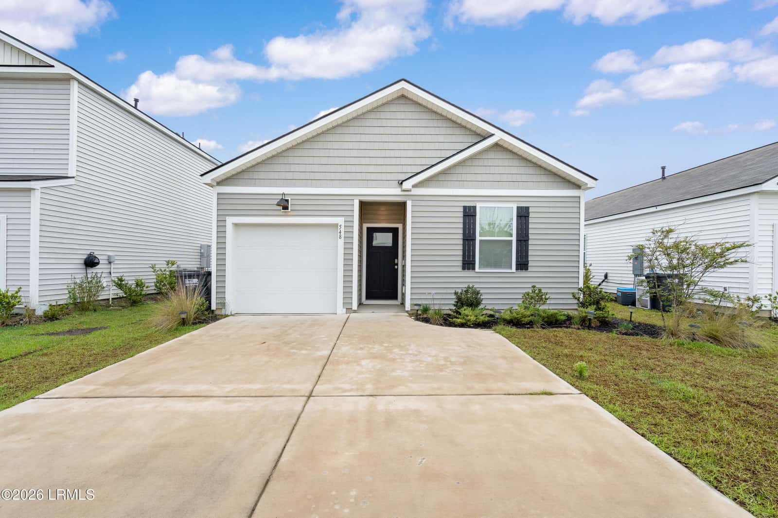 548 Hideaway Street, Ridgeland, SC 29936 — photo 2 of 37