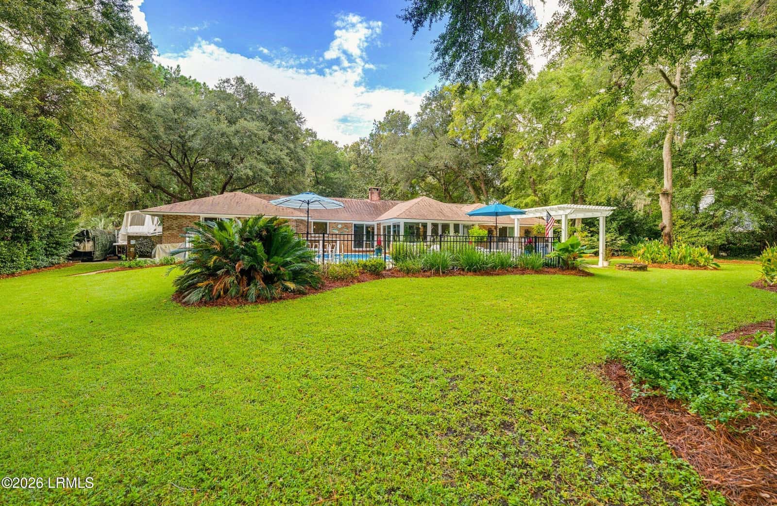 20 Jasper Lane, Beaufort, SC 29907 — photo 2 of 65
