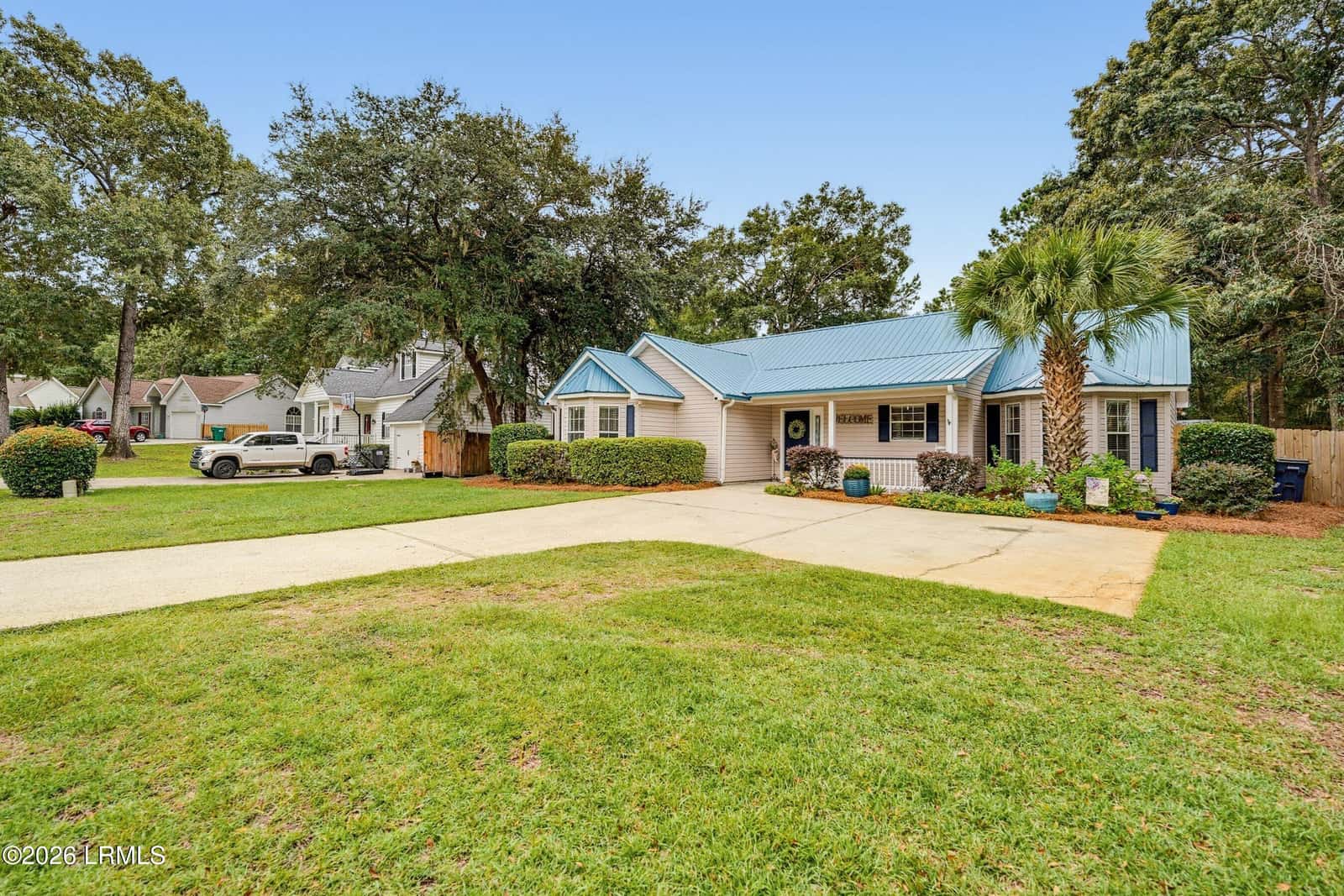 11 Lucerne Avenue, Beaufort, SC 29907 — photo 2 of 40