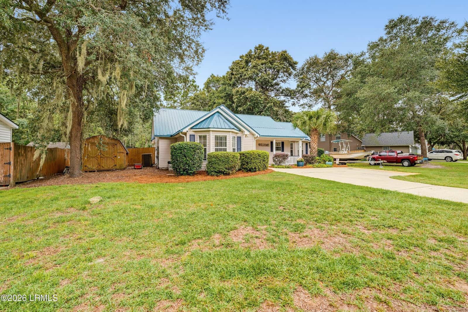11 Lucerne Avenue, Beaufort, SC 29907 — photo 3 of 40