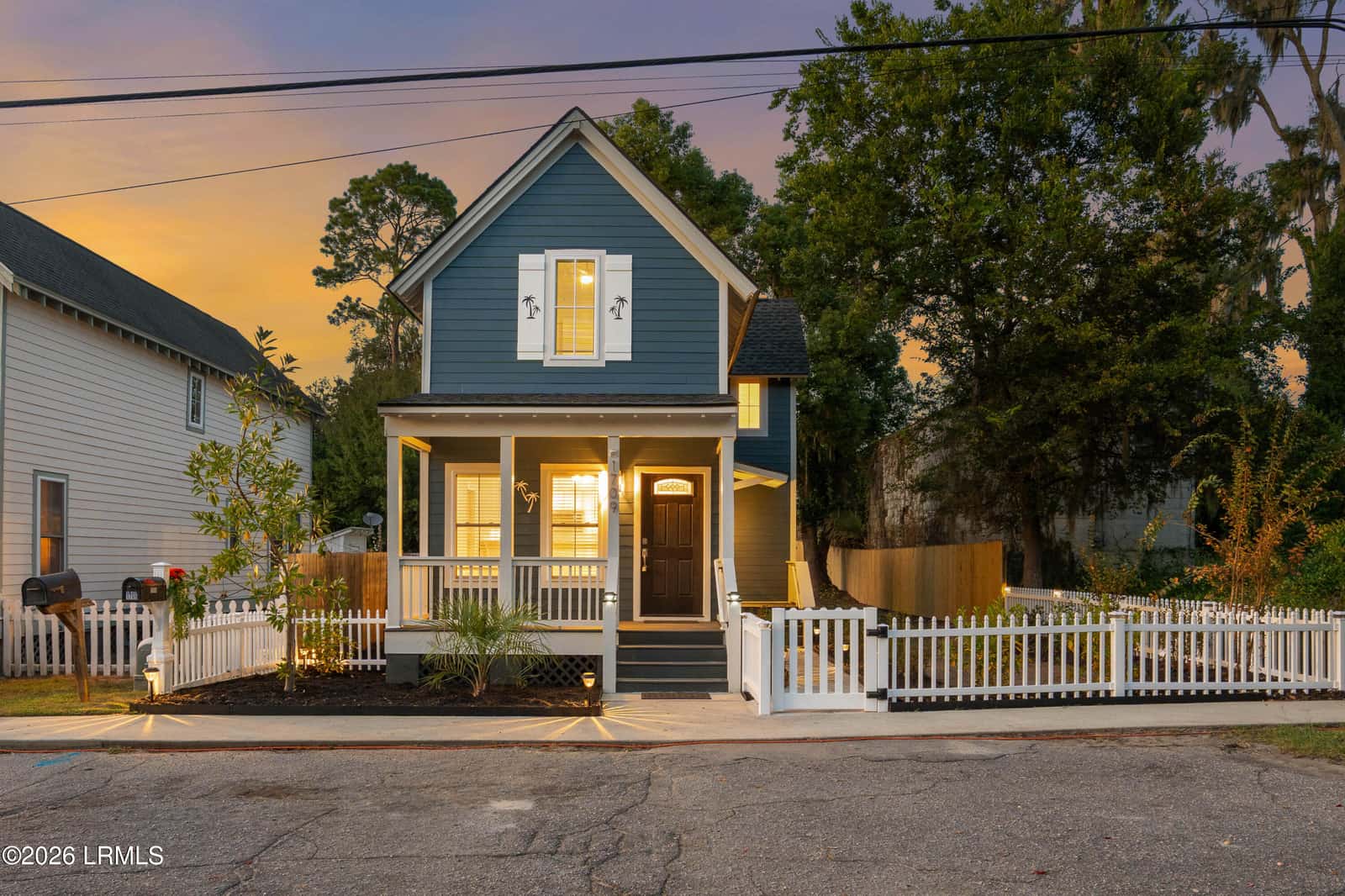 1709 Prince Street, Beaufort, SC 29902 — photo 2 of 44