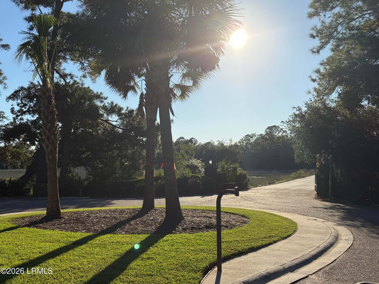 4 Governor Blake Drive, Beaufort, SC 29907 — photo 2 of 12