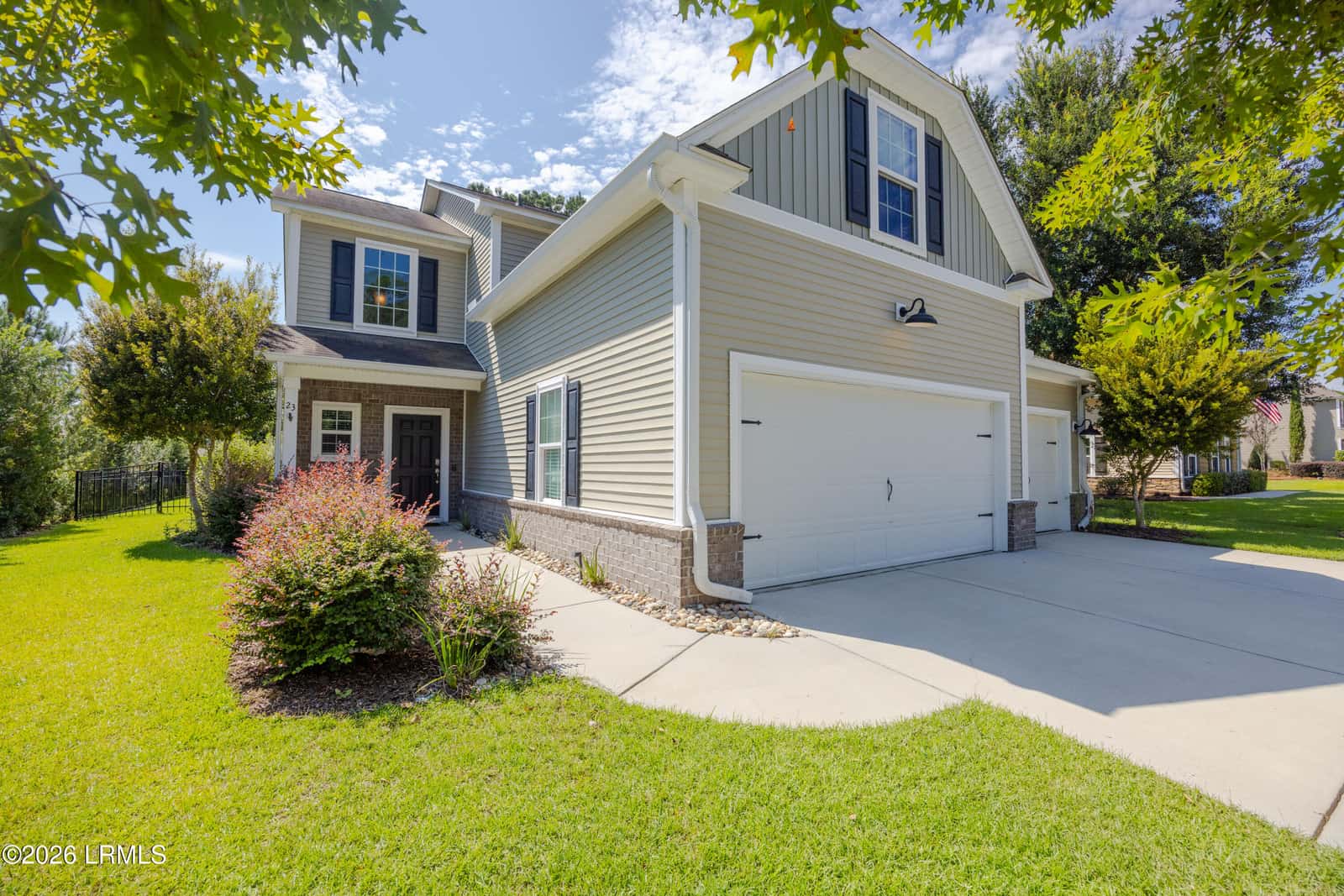 23 Swamp White Oak Drive, Bluffton, SC 29910 — photo 2 of 15