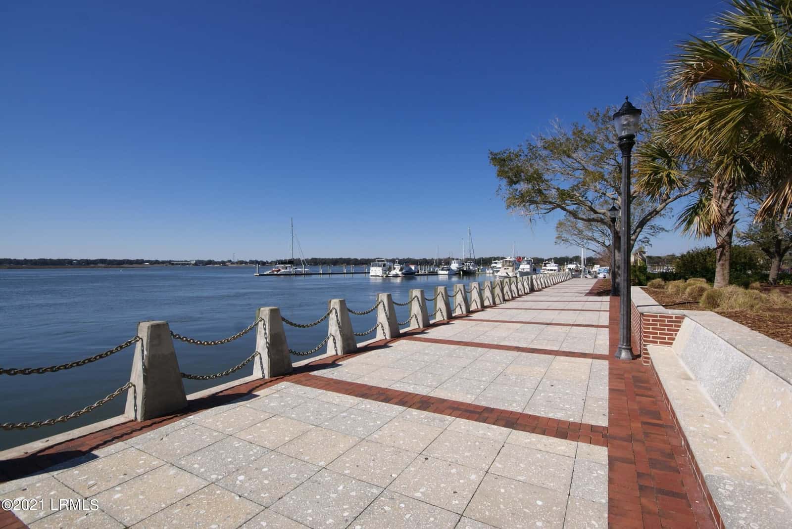 201 Sea Island Pkwy, Beaufort, SC 29907 — photo 11 of 12