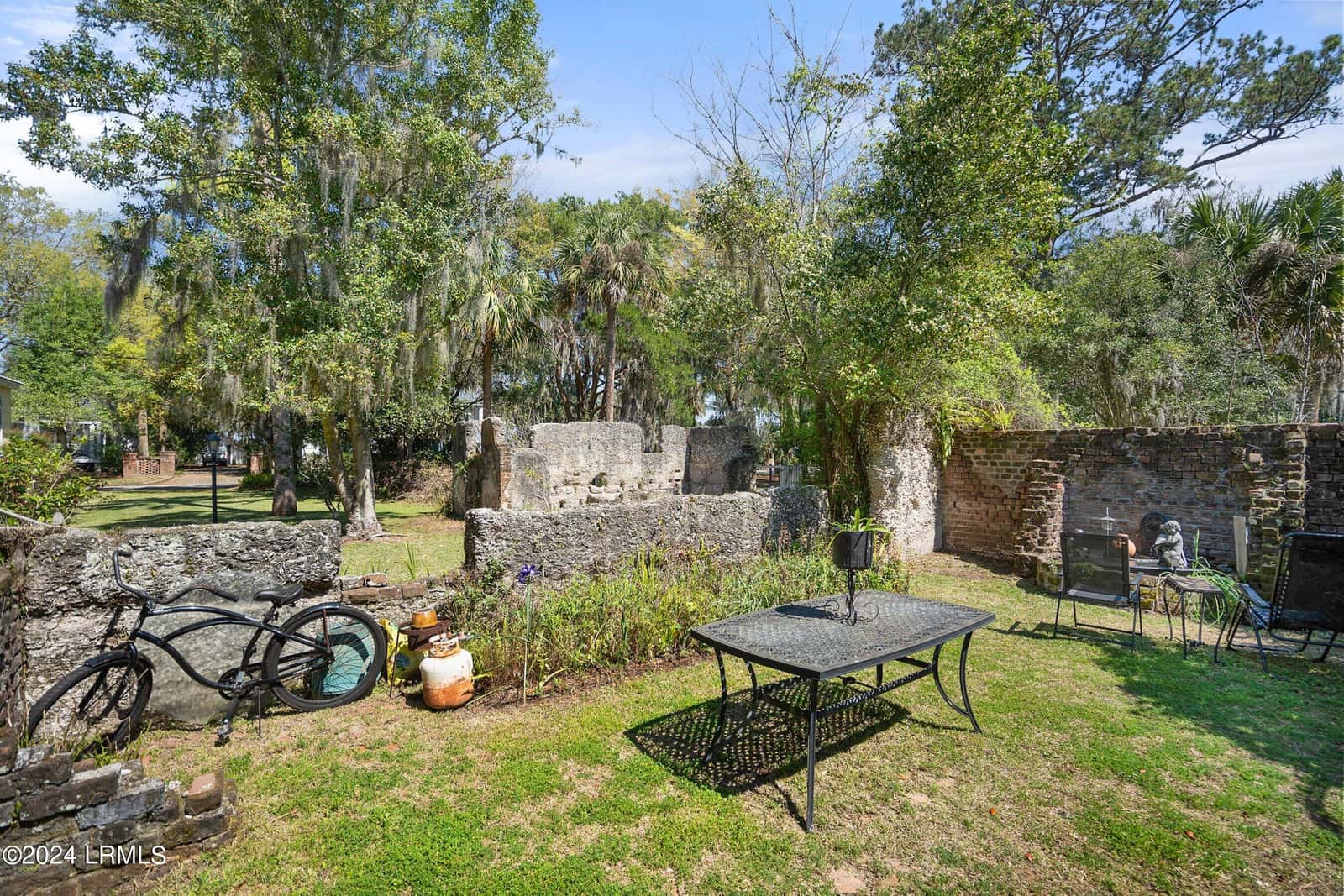 809 Hamilton Street, Beaufort, SC 29902 — photo 12 of 49