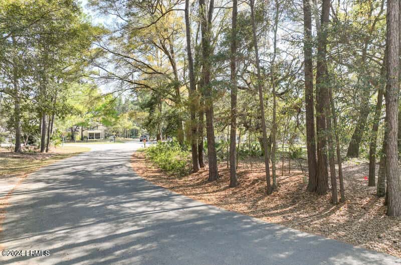 87 Tuscarora Avenue, Beaufort, SC 29907 — photo 9 of 19