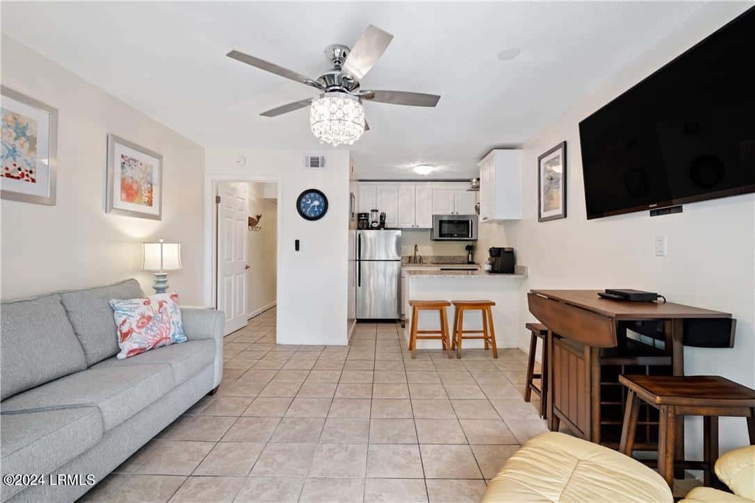 4 N Forest Beach Drive 106, Hilton Head Island, SC 29928 — photo 11 of 30