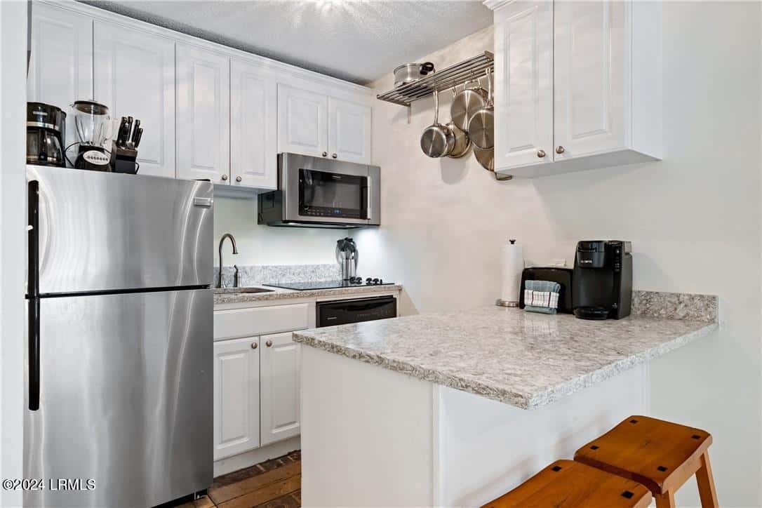 4 N Forest Beach Drive 106, Hilton Head Island, SC 29928 — photo 12 of 30