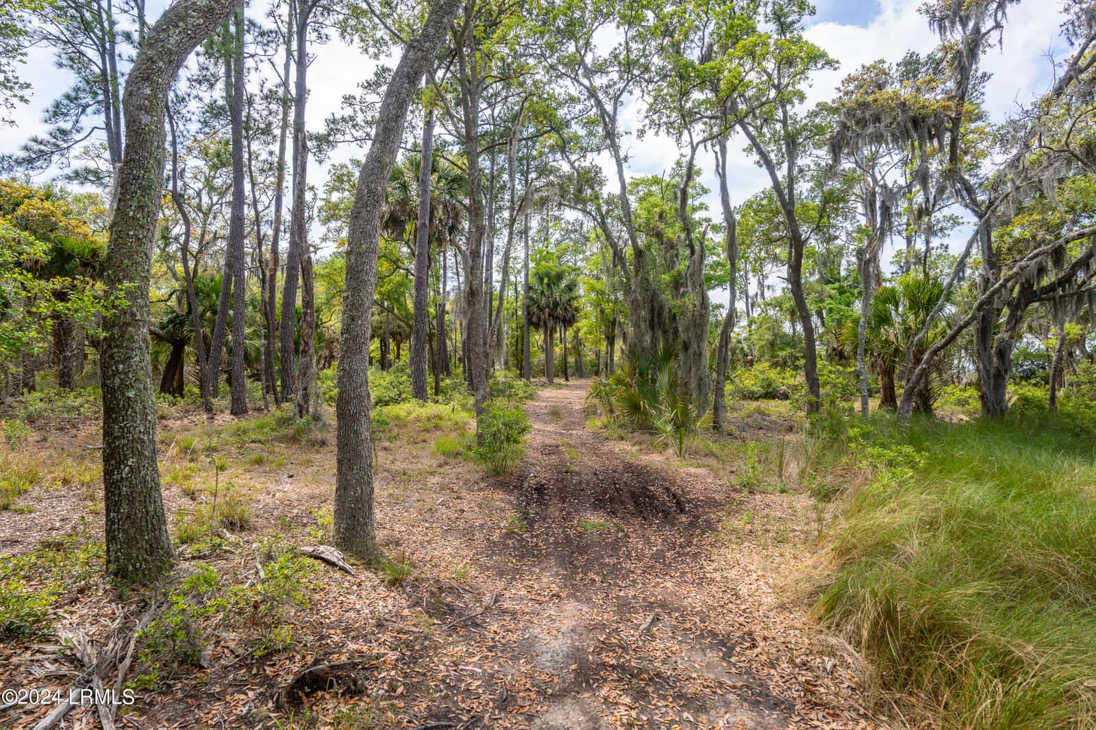 235 Old Plantation Drive W, Beaufort, SC 29907 — photo 16 of 31