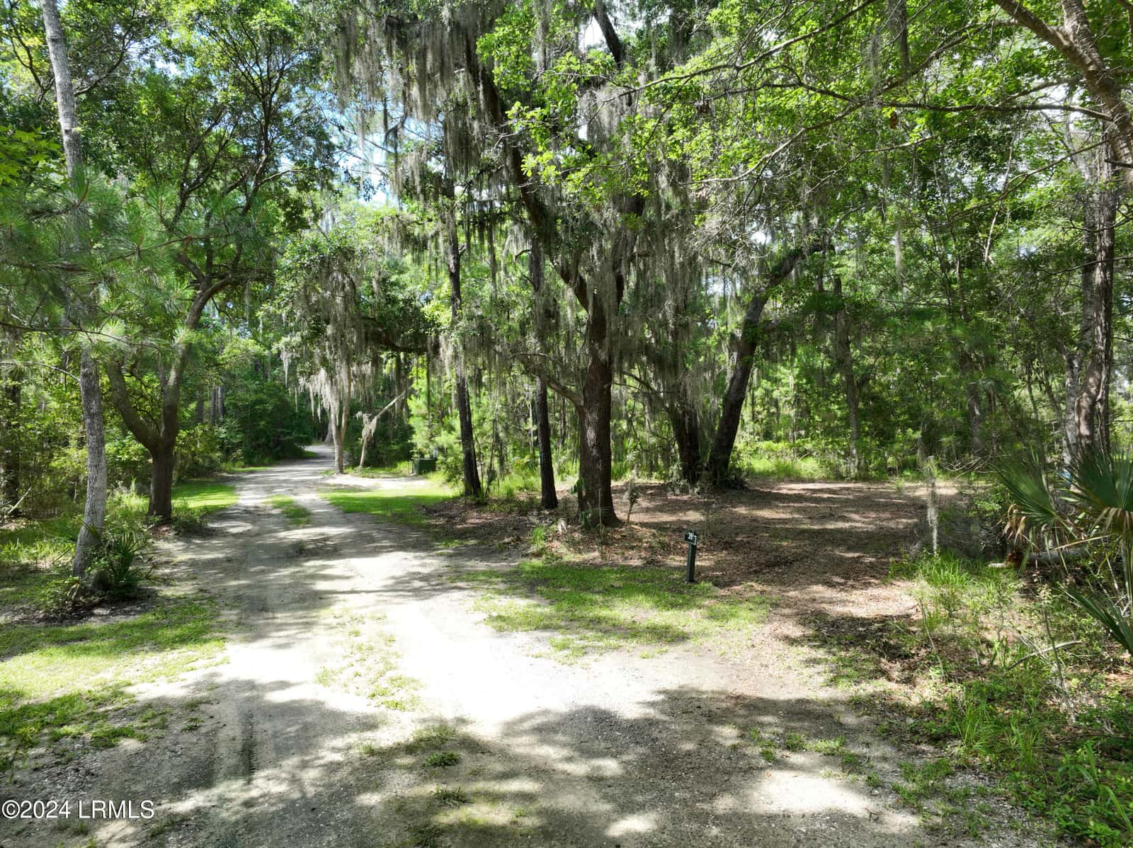 39 Net Menders Loop, St. Helena Island, SC 29920 — photo 5 of 16