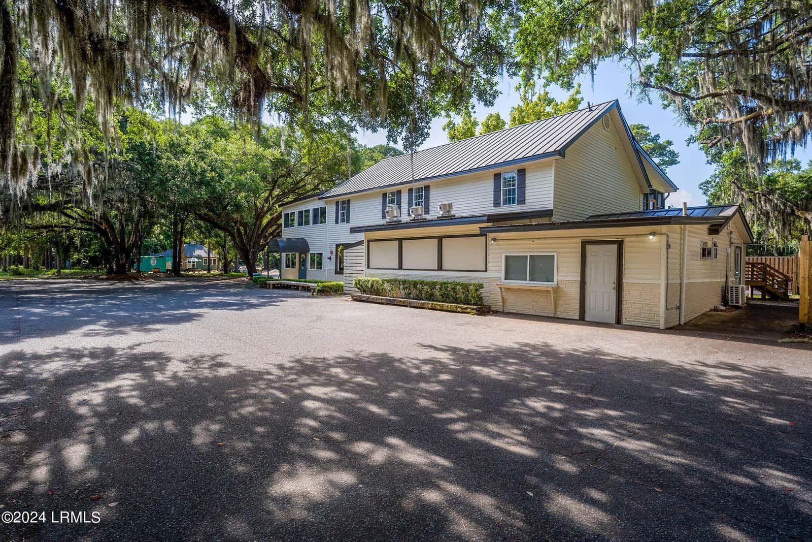 1760 Sea Island Parkway, St. Helena Island, SC 29920 — photo 4 of 49