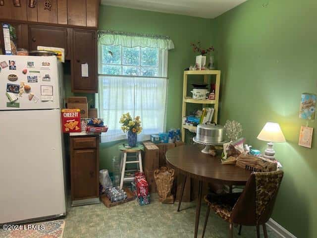 8 Taylor Street, Beaufort, SC 29906 — photo 6 of 19