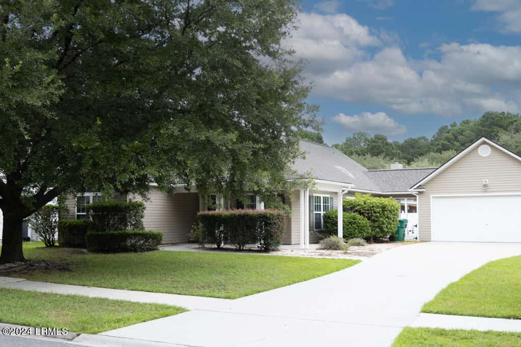 74 Bridgewater Drive, Bluffton, SC 29910 — photo 2 of 57