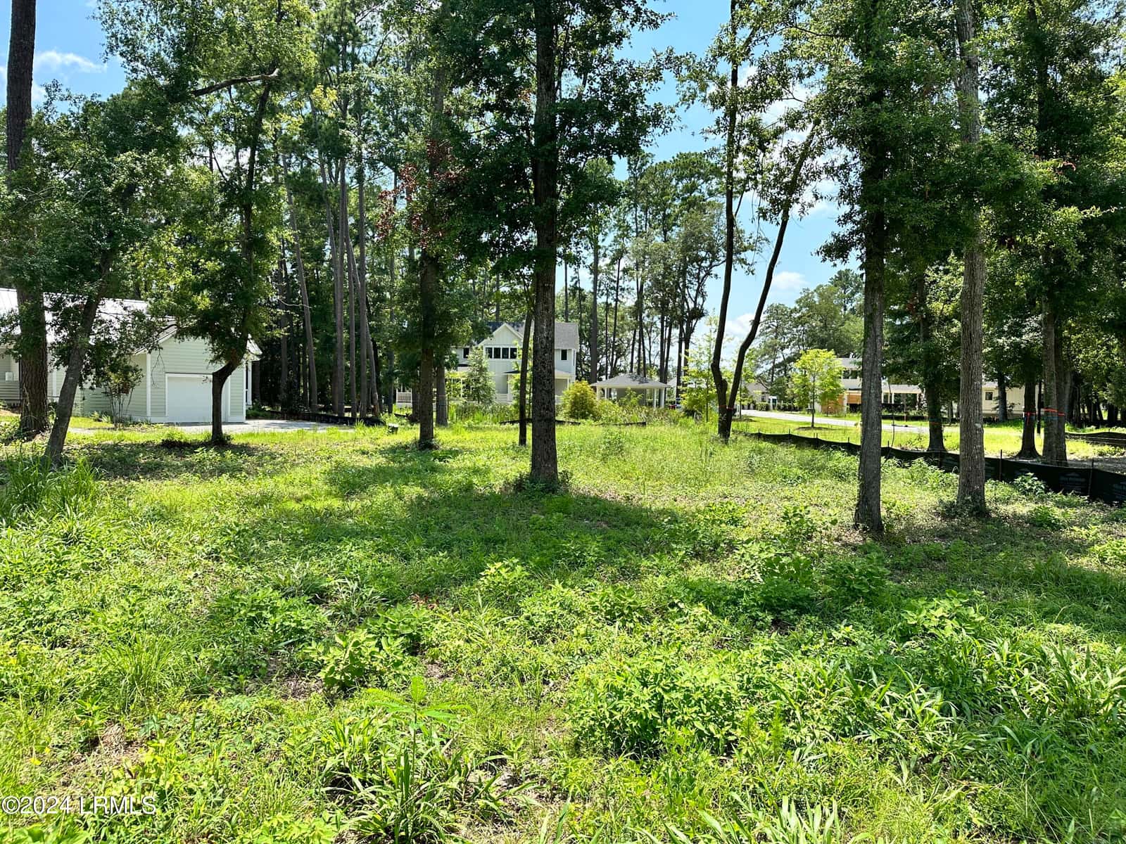 124 Whitehall Drive, Beaufort, SC 29907 — photo 7 of 17