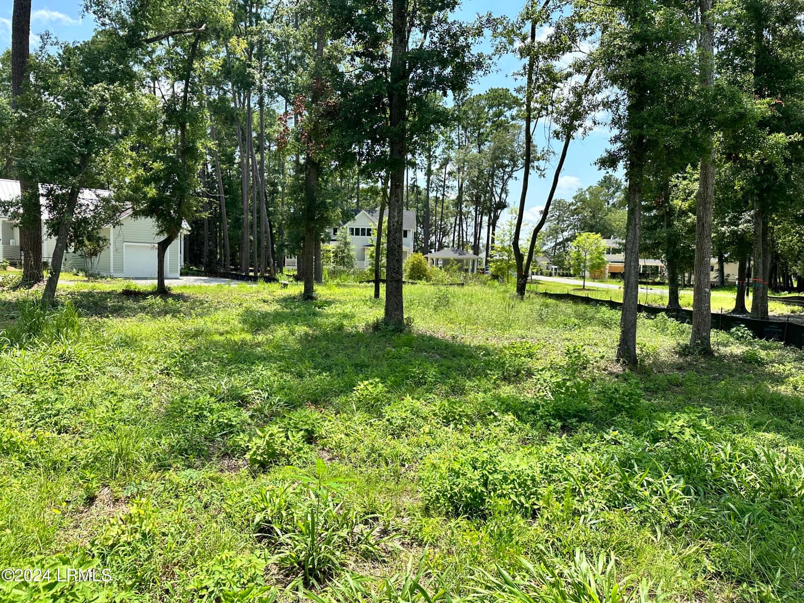 124 Whitehall Drive, Beaufort, SC 29907 — photo 8 of 17