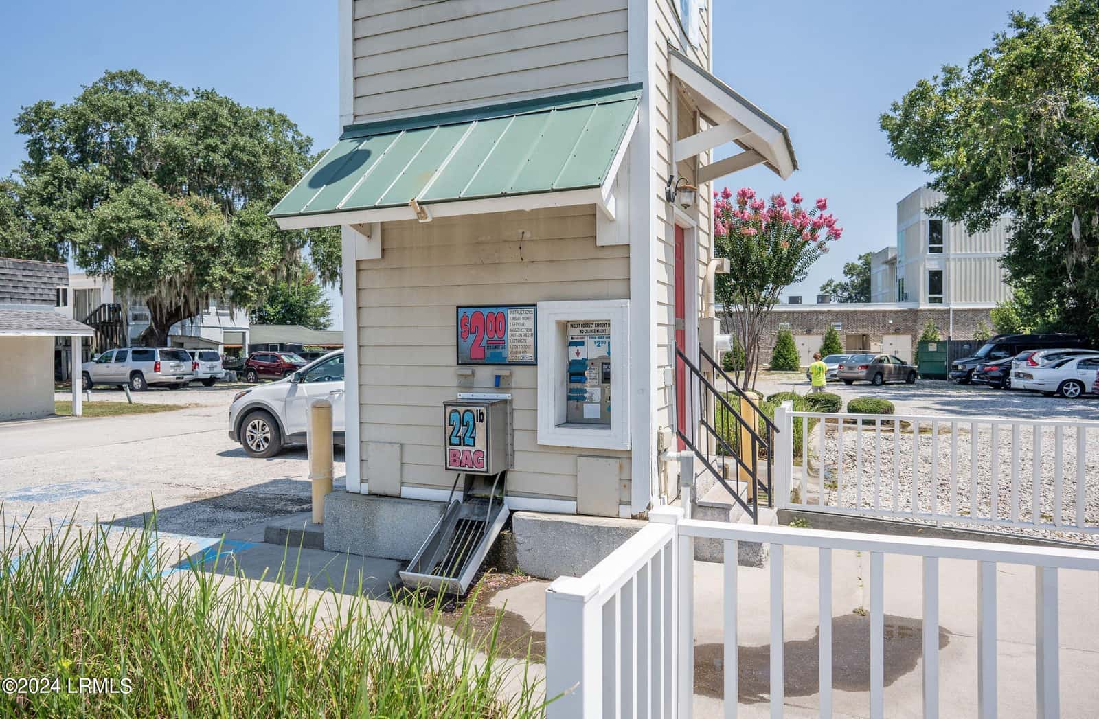 81 A Sea Island Parkway, Beaufort, SC 29907 — photo 11 of 34