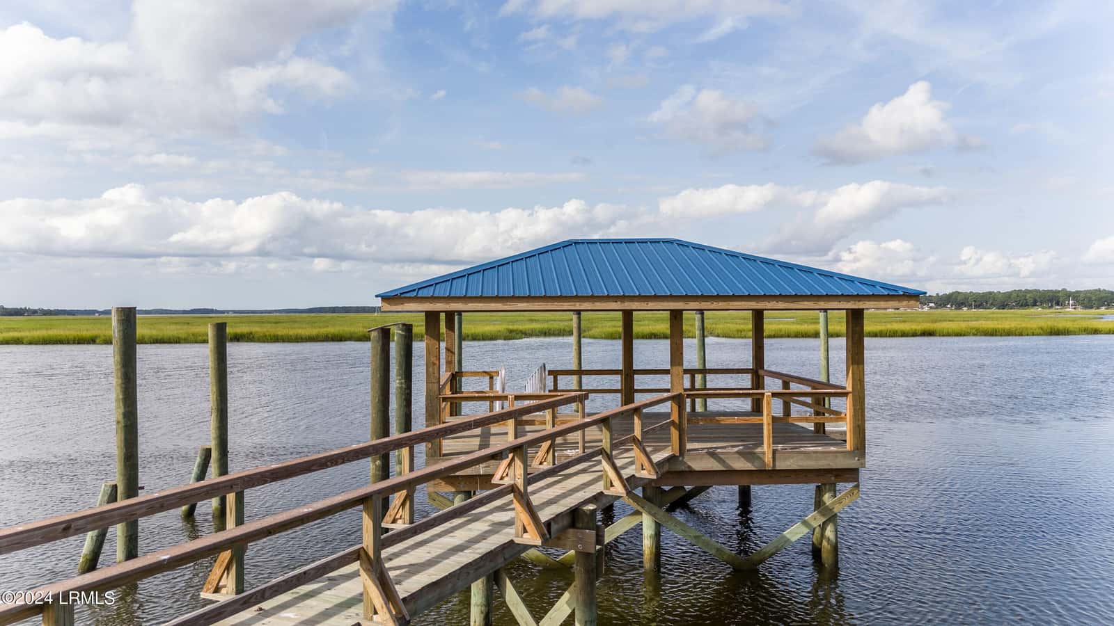 81 B Sea Island Parkway, Beaufort, SC 29907 — photo 6 of 36