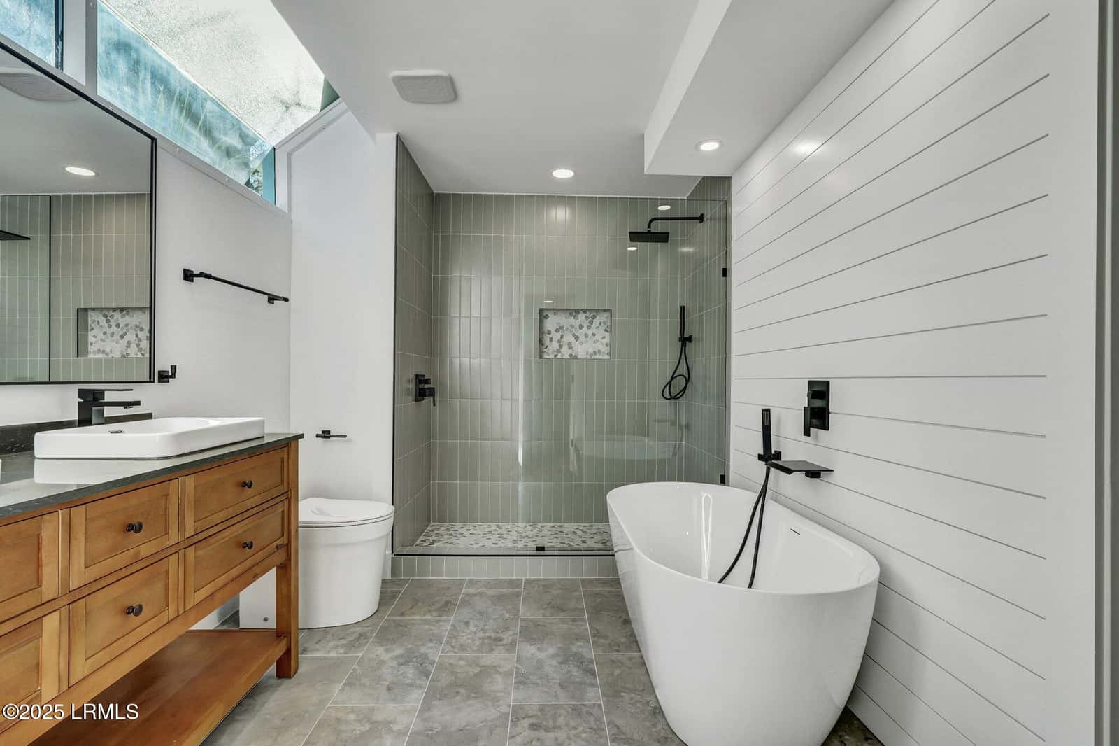 17 Bridgeport Lane, Hilton Head Island, SC 29928 — photo 2 of 63