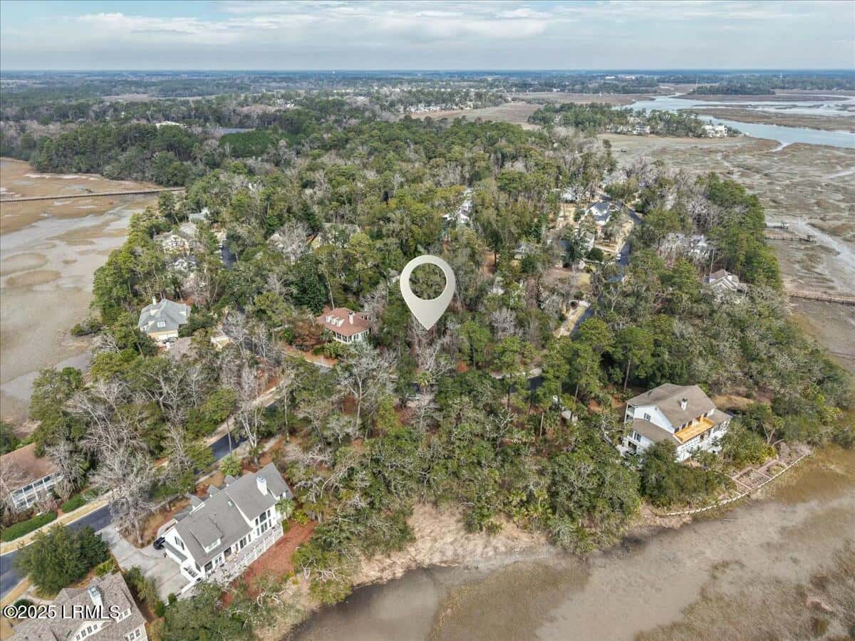 304 De La Gaye Point, Beaufort, SC 29902 — photo 6 of 16