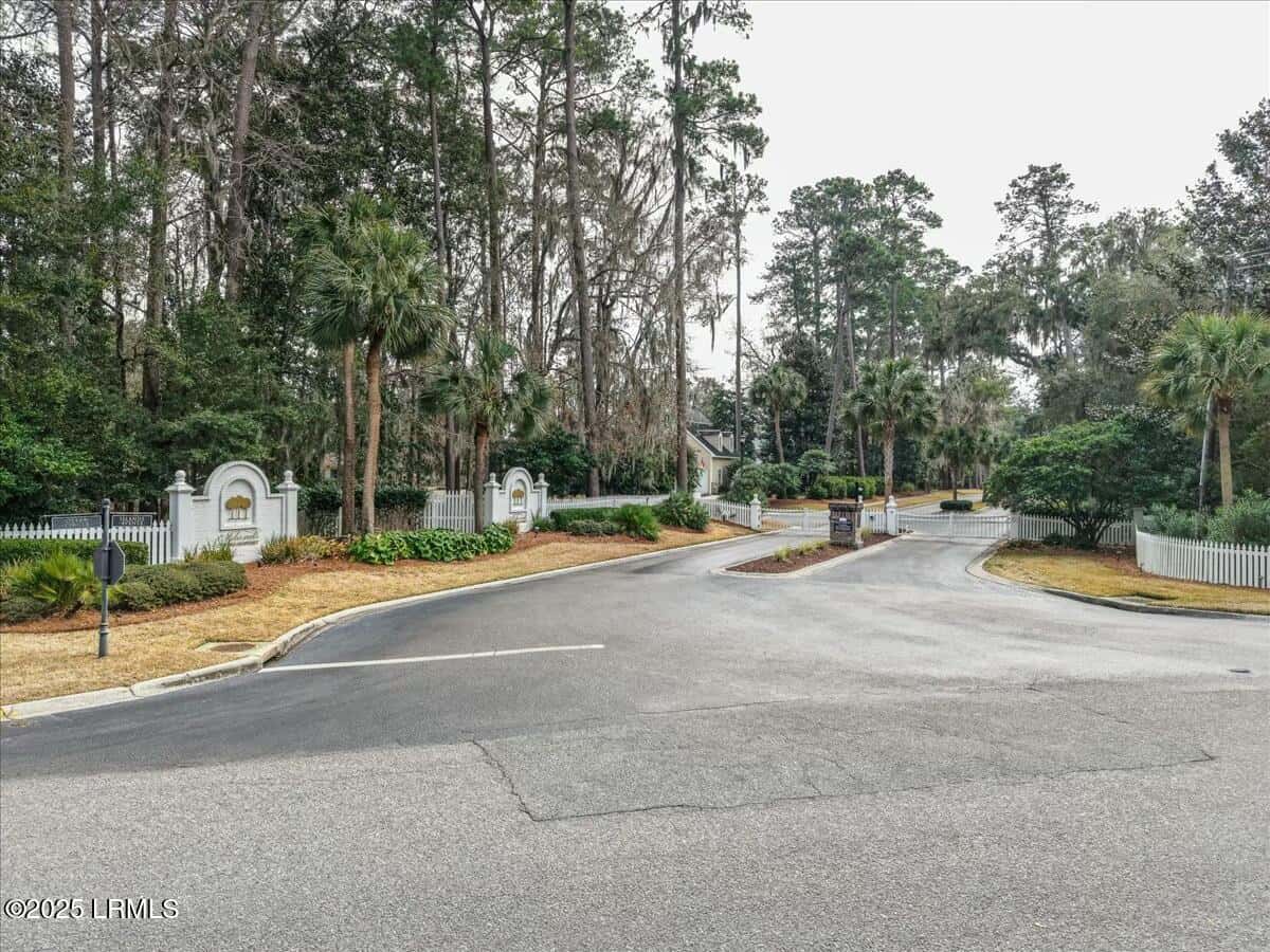 304 De La Gaye Point, Beaufort, SC 29902 — photo 16 of 16