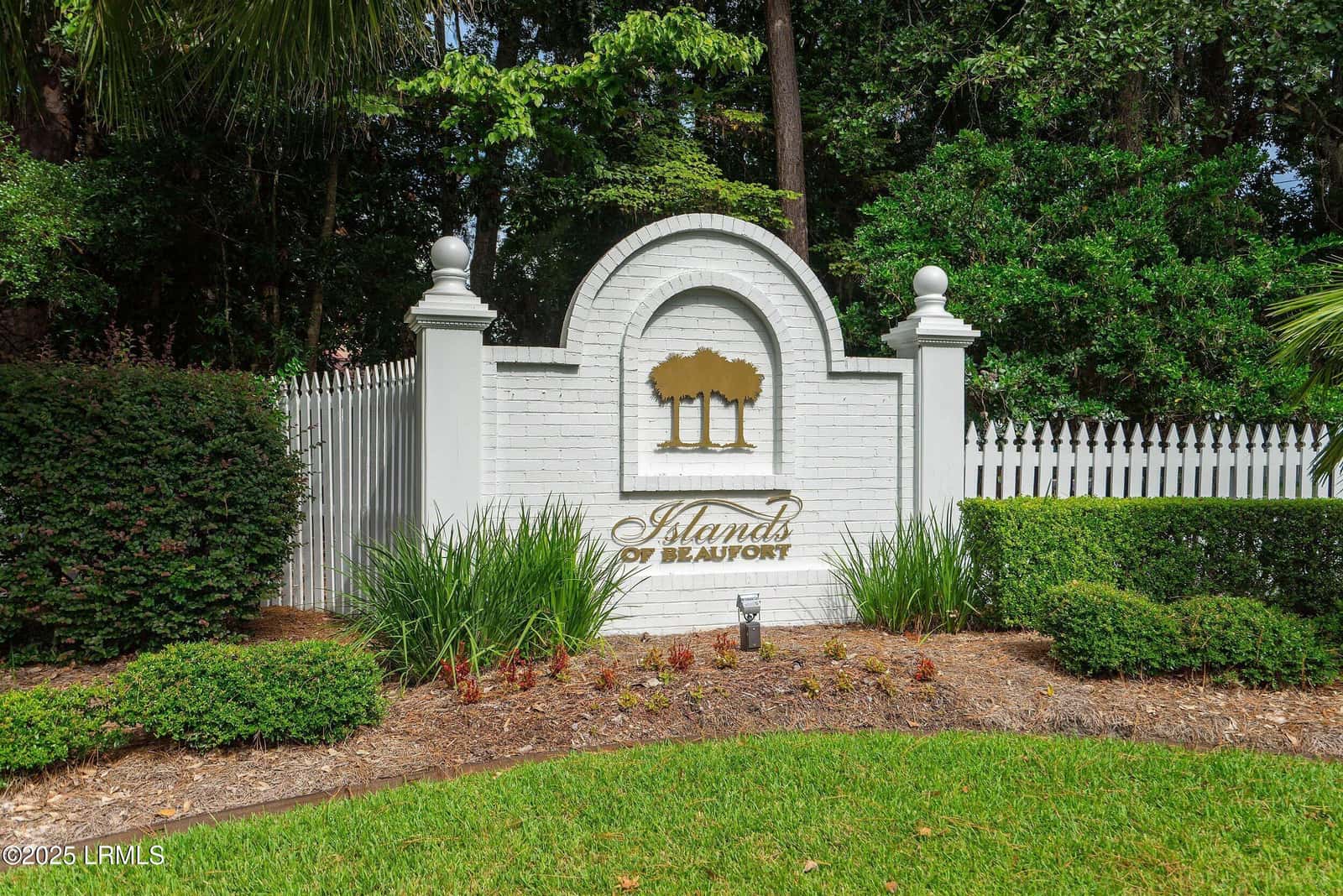 220 De La Gaye Point, Beaufort, SC 29902 — photo 24 of 37