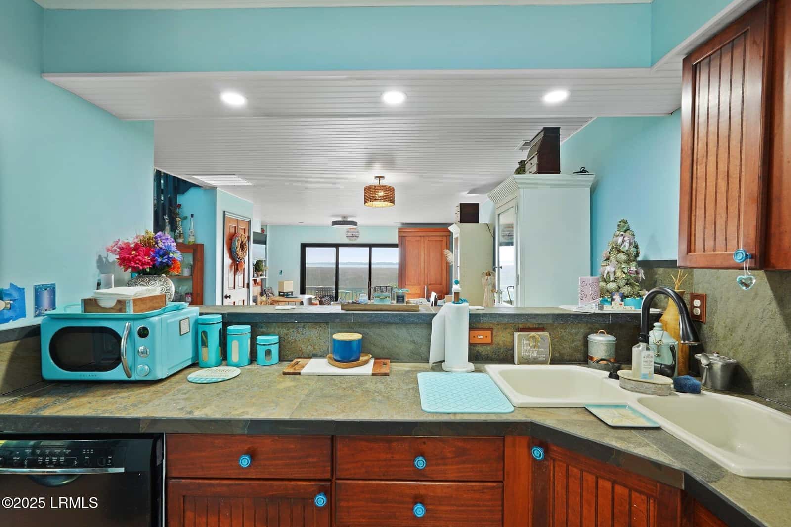 31 Anchorage Point 31, Hilton Head Island, SC 29928 — photo 11 of 48