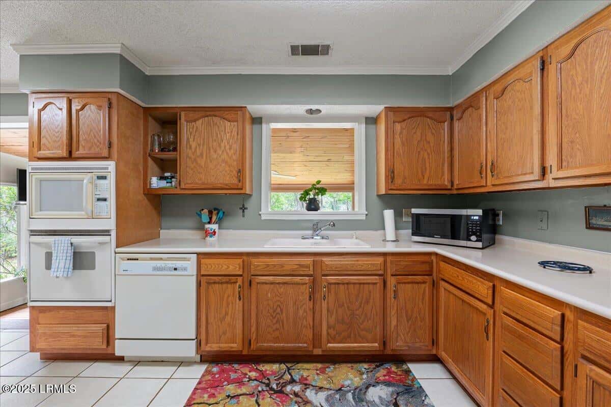 6747 Purrysburg Road, Hardeeville, SC 29927 — photo 10 of 47