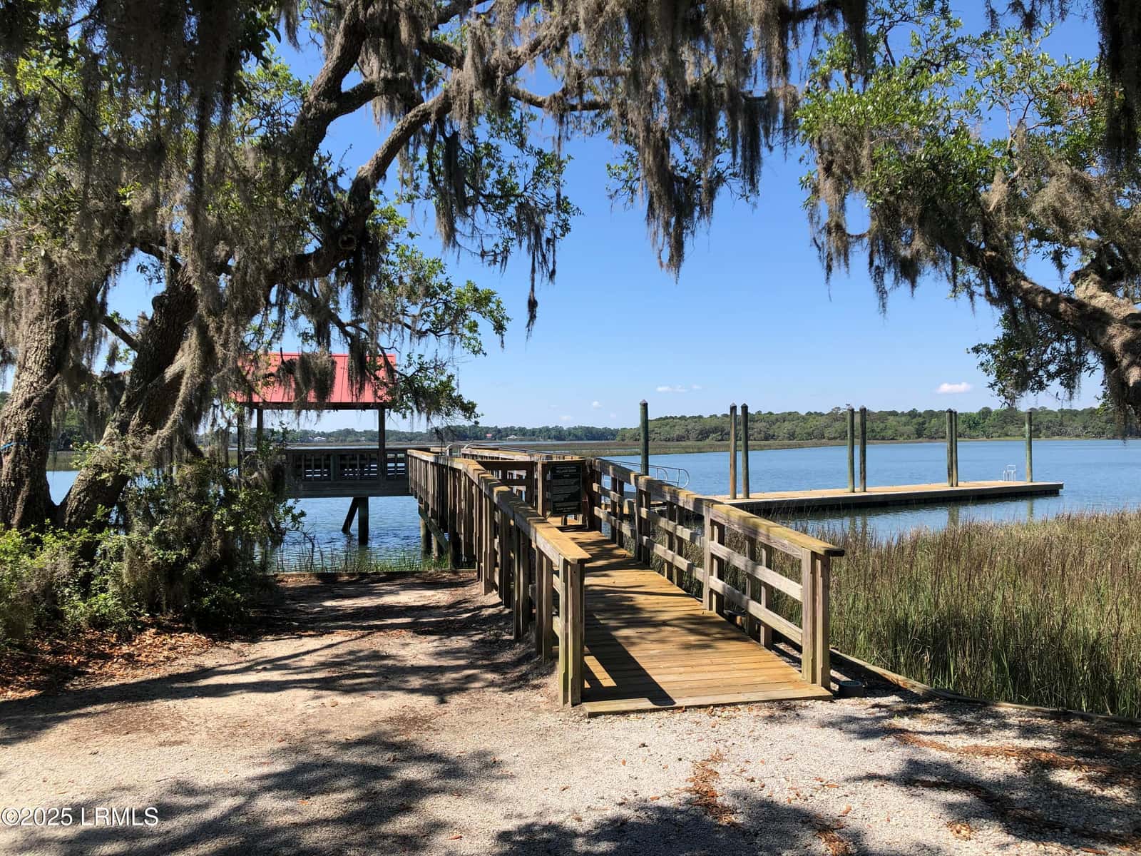 325 Distant Island Drive, Beaufort, SC 29907 — photo 8 of 10