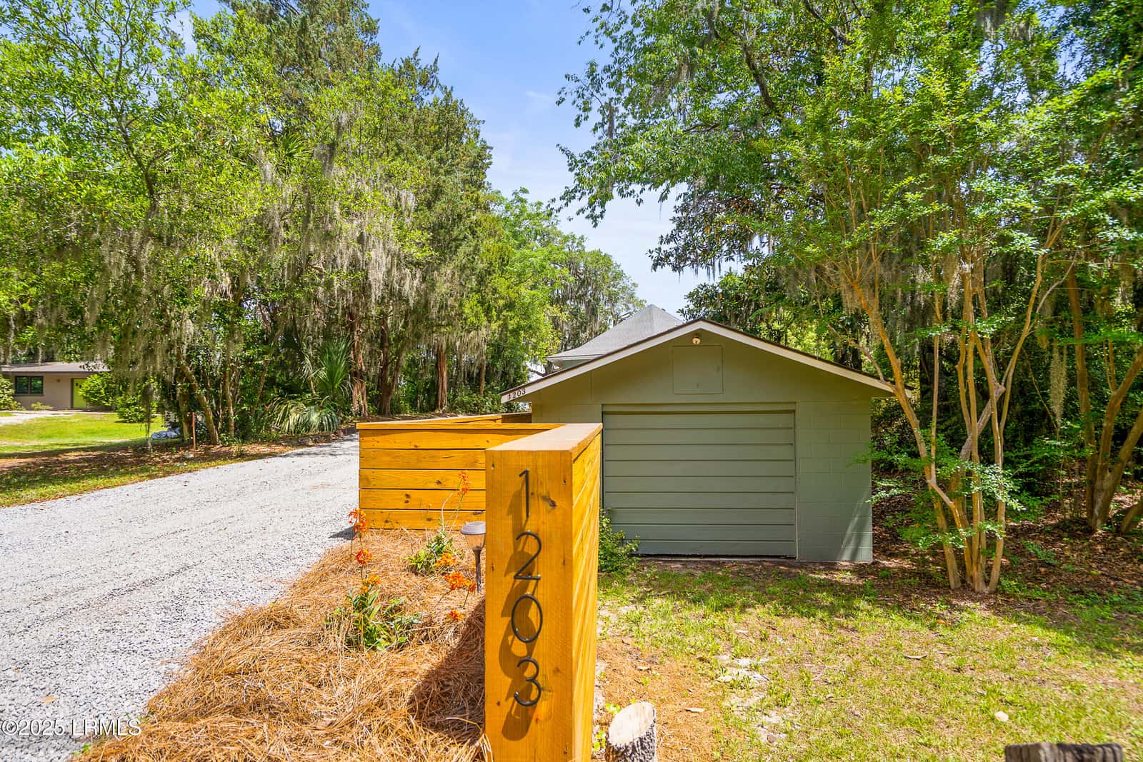 1203 Laudonniere Street, Beaufort, SC 29902 — photo 10 of 67