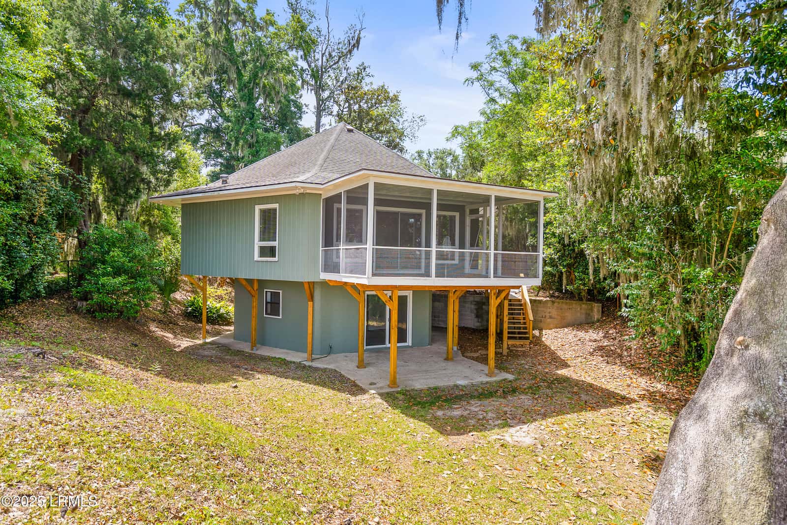 1203 Laudonniere Street, Beaufort, SC 29902 — photo 3 of 67