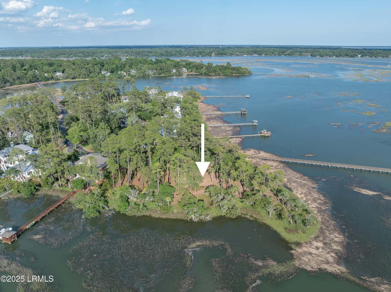 418 Islands Avenue, Beaufort, SC 29902 — photo 6 of 31