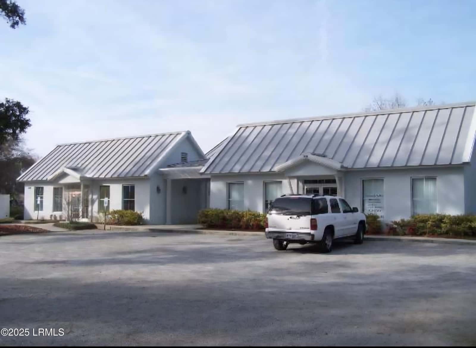 491 Parris Island Gateway, Beaufort, SC 29906 — photo 3 of 7