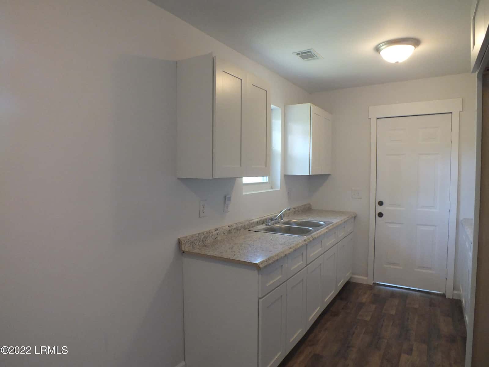 1256 Kings Highway, Yemassee, SC 29945 — photo 3 of 11