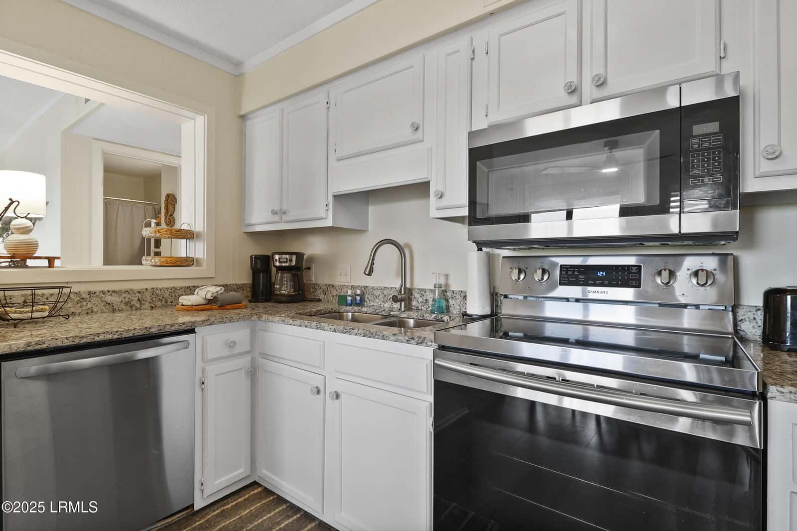 40 Folly Field Road 340, Hilton Head Island, SC 29928 — photo 26 of 81