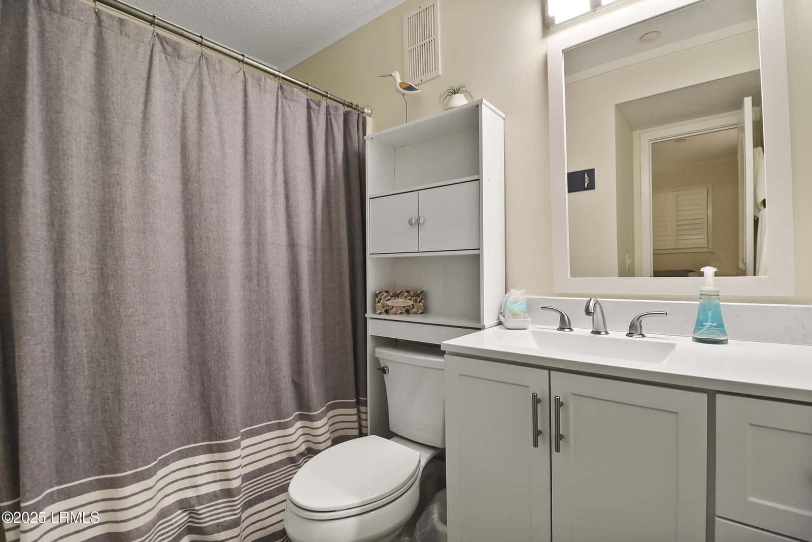40 Folly Field Road 340, Hilton Head Island, SC 29928 — photo 33 of 81