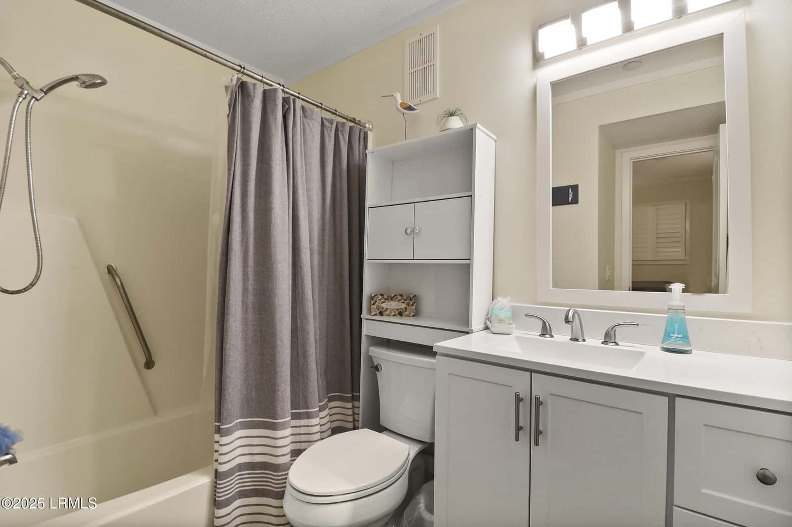 40 Folly Field Road 340, Hilton Head Island, SC 29928 — photo 34 of 81