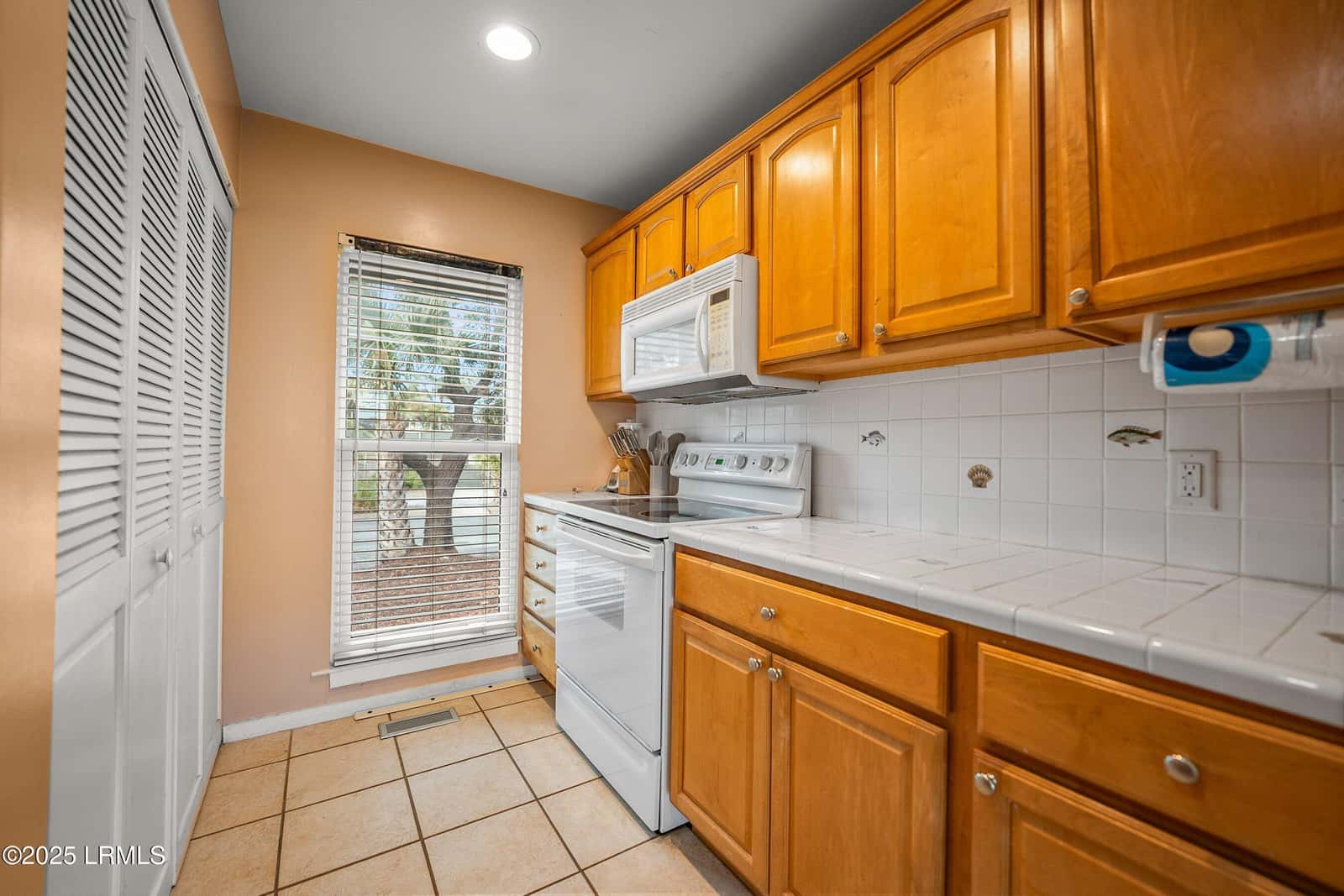 229 Tennis Villa Circle 229, Fripp Island, SC 29920 — photo 15 of 41